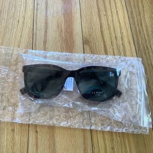 AJ Morgan Square Sunglasses